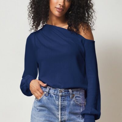 AUDREY OFF SHOULDER PULLOVER